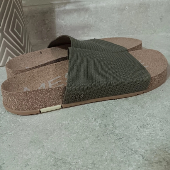 Message Mullen Classic Slide Sandals Vegan Cork Footbed - Size 38 US 7.5/8 - Picture 6 of 9